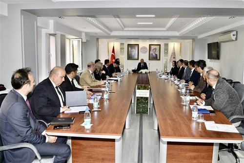 KÖYDES İl Tahsisat Komisyonu Toplantısı Valimiz Mehmet Fatih Çiçekli Başkanlığında Gerçekleştirildi