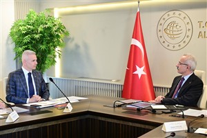 Valimiz Sayın Mehmet Fatih ÇİÇEKLİ ve Beraberindeki Heyet Ulaştırma ve Altyapı Bakanımız Sayın Abdulkadir URALOĞLU’nu Ziyaret Etti
